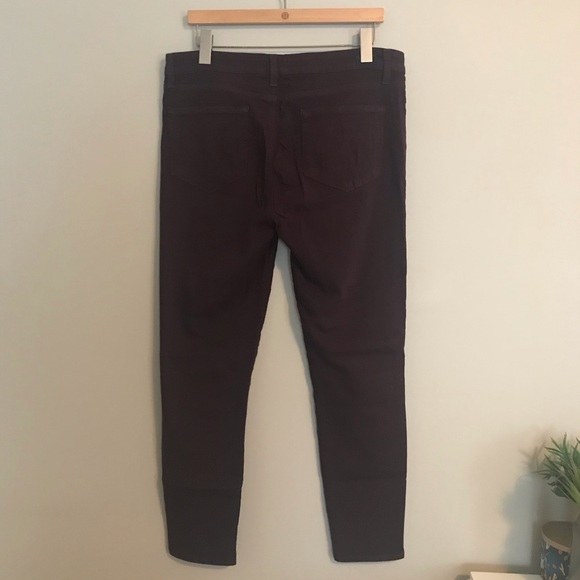 PAIGE | Soft Stretch | 32 | Dark Maroon - Picture 5 of 11